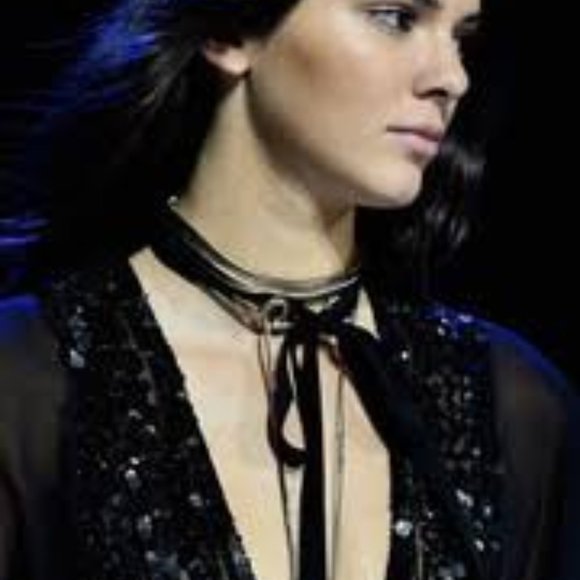 🌟2for$10 Gold Heart Black Cord Choker Necklace - Picture 4 of 6